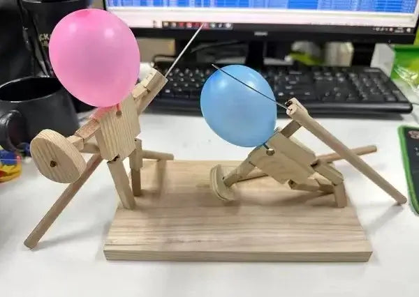 Wooden Balloon Battle Game – Fast-Paced 2-Player Fun! 🎎🎈