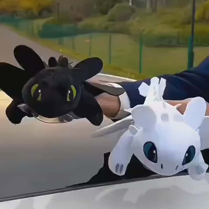 Black Flying Dragon Plush Car & Helmet Decoration 🐉🚗